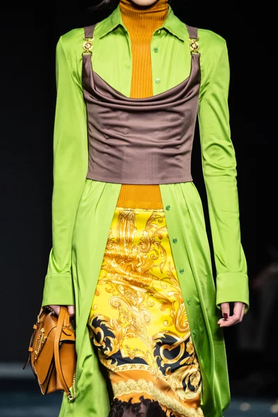Look 23